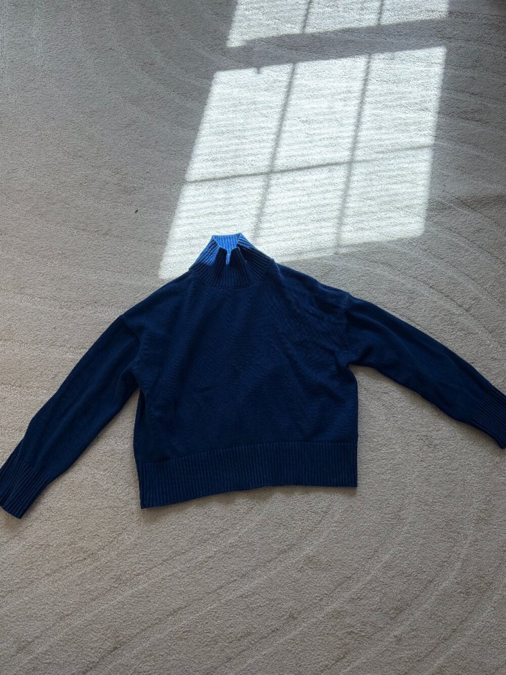 Everlane The Boxy Turtleneck in Everyday Cotton, Deep Lazuli Blue, L